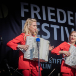 Pantonale-Friedensfestival-2023-Open-Air-Konzert-44-FotoChristophSoeder.jpg